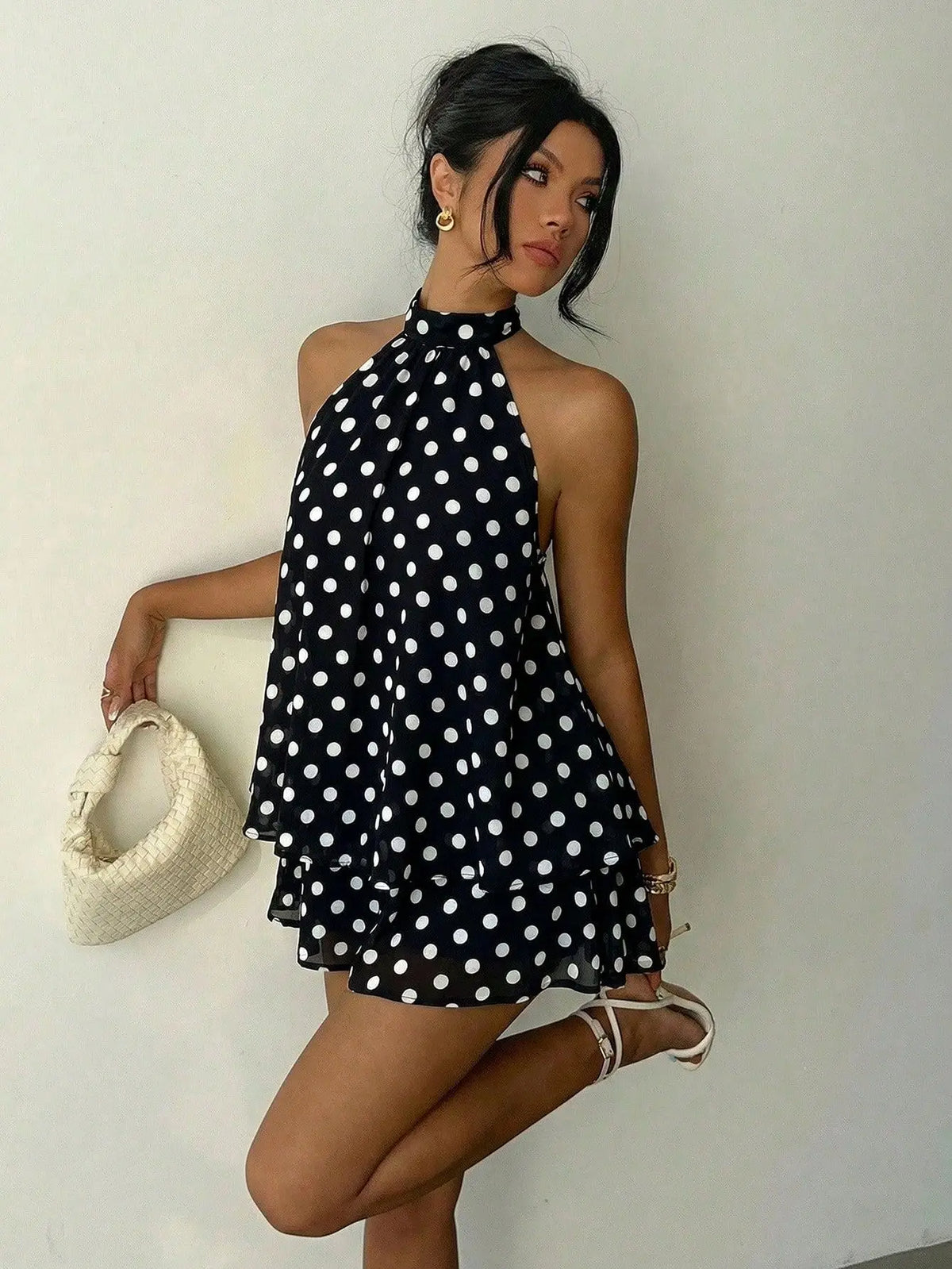 Vestido Curto de Chiffon com Decote Halter — foto 50 | Tolobasao