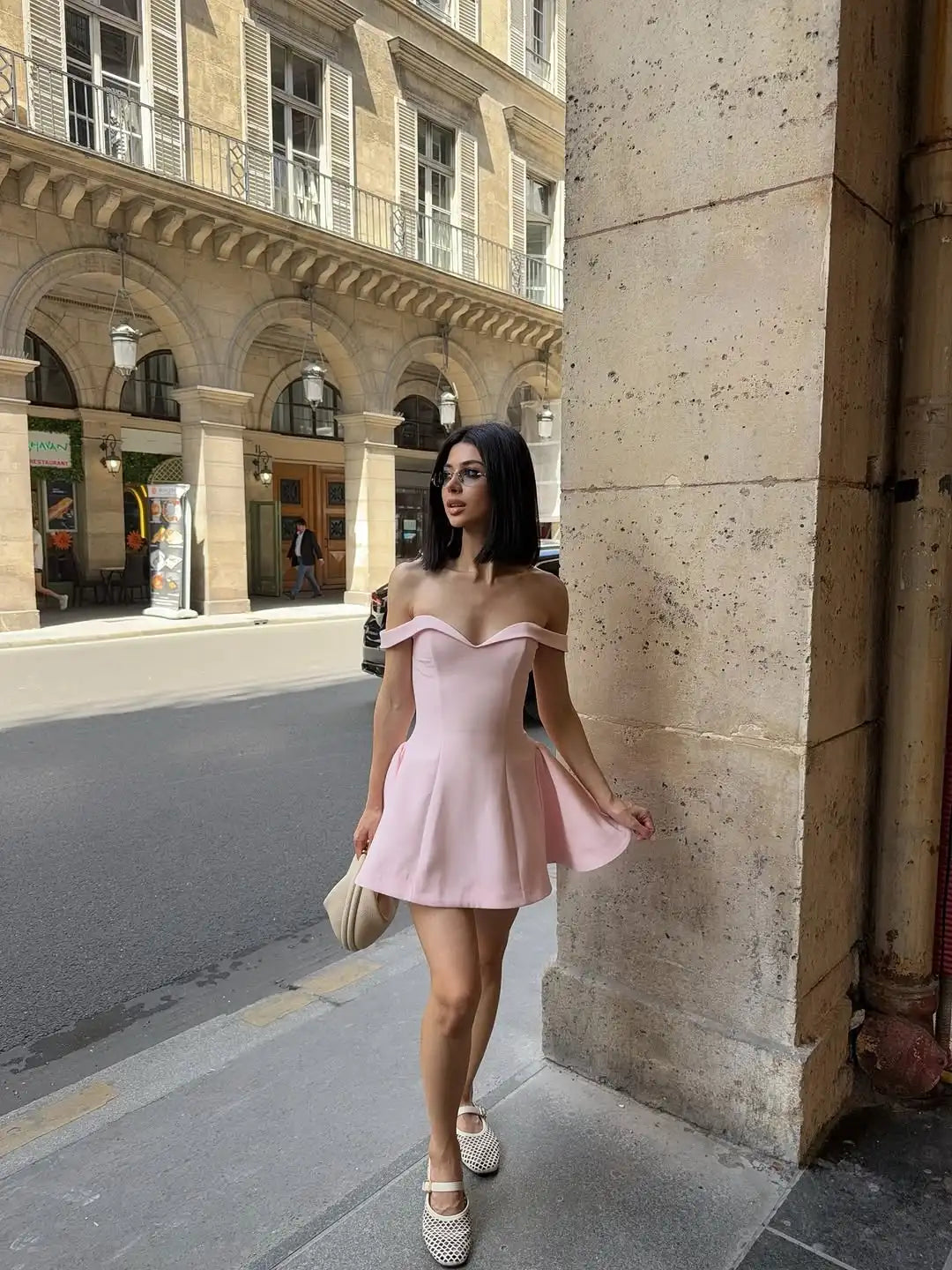Vestido Curto Rosa de Ombros Descobertos — foto 28 | Tolobasao