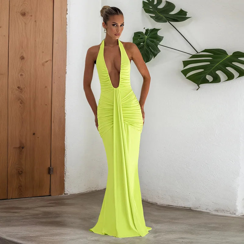 Vestido Comprido com Decote Halter e Costas Descobertas — Bordô — foto 38 | Tolobasao