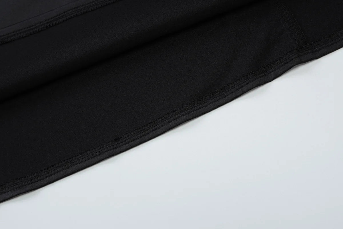 Vestido Comprido de Cetim com Laço e Costas Descobertas em Preto — foto 18 | Tolobasao