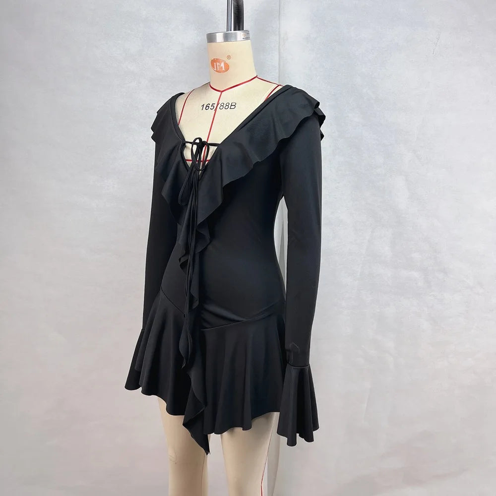 Vestido Curto com Folhos e Mangas Amplas — foto 27 | Tolobasao