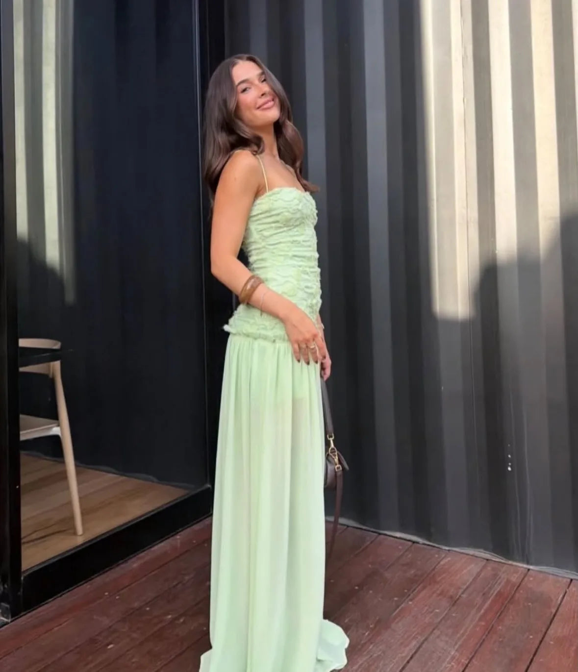 Vestido Comprido Bordado sem Alças — foto 3 | Tolobasao