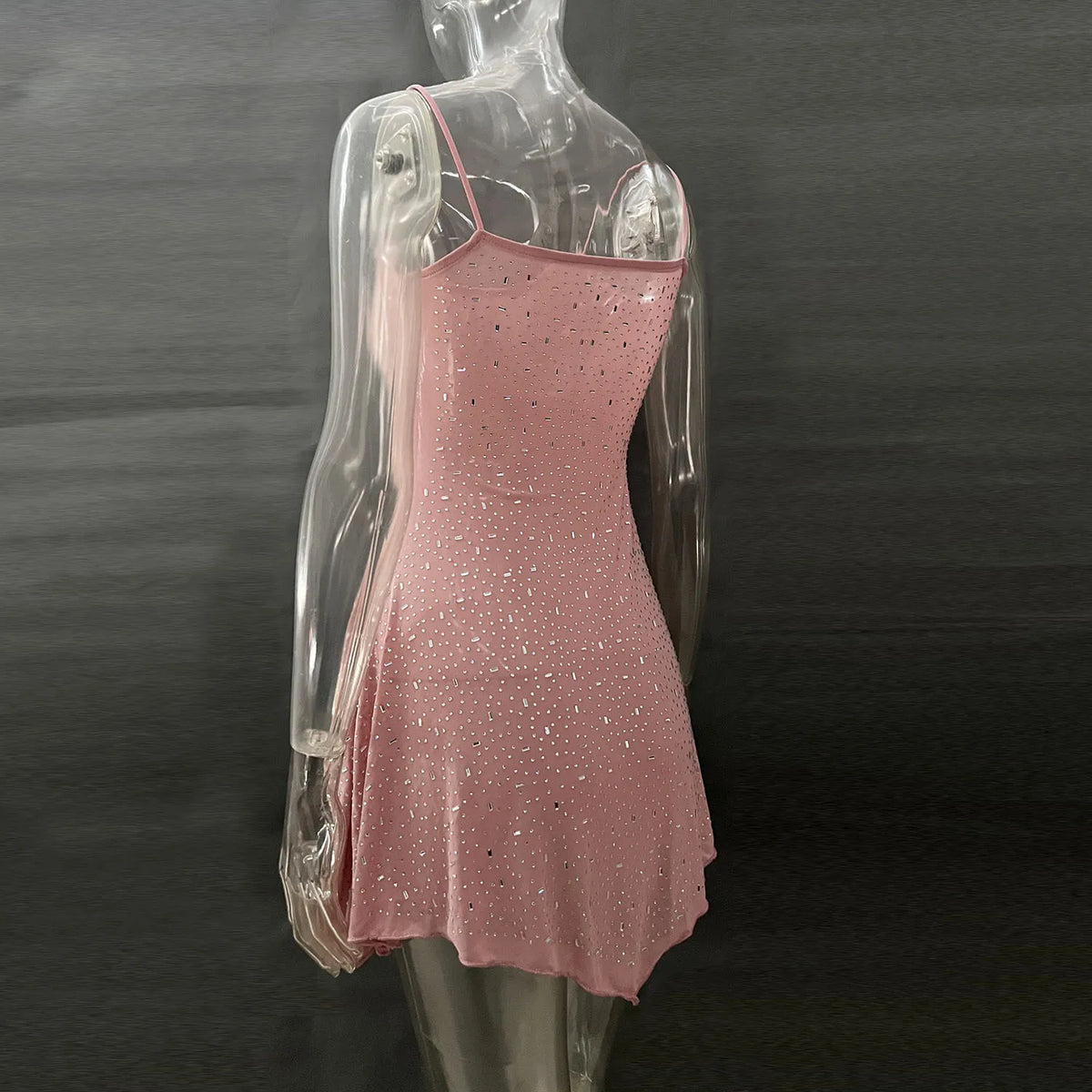 Vestido Curto com Brilho e Pedrarias — foto 26 | Tolobasao
