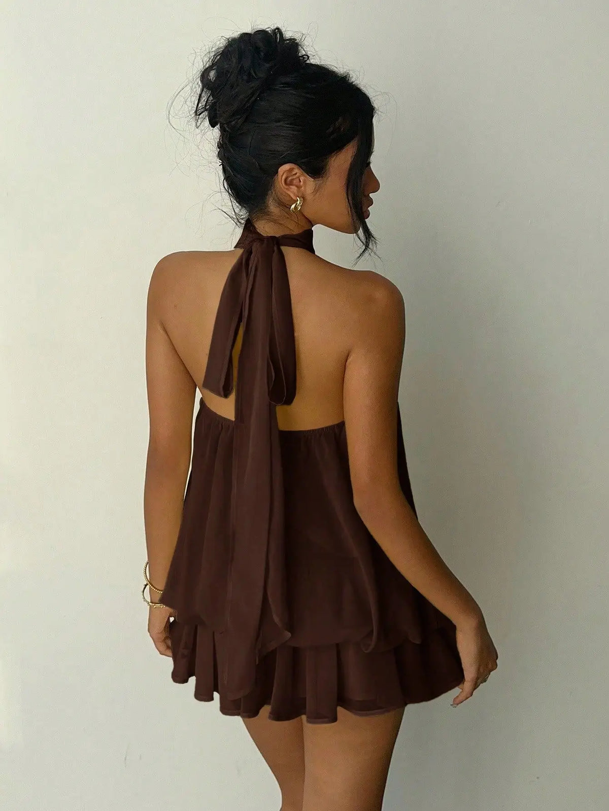 Vestido Curto de Chiffon com Decote Halter — foto 34 | Tolobasao
