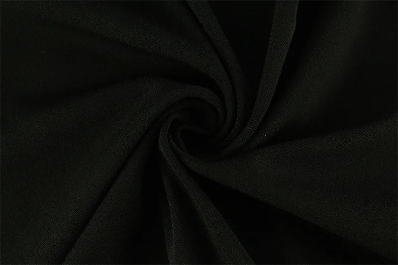 Vestido Curto de Renda com Gola Alta — Modelo A em Preto — foto 20 | Tolobasao