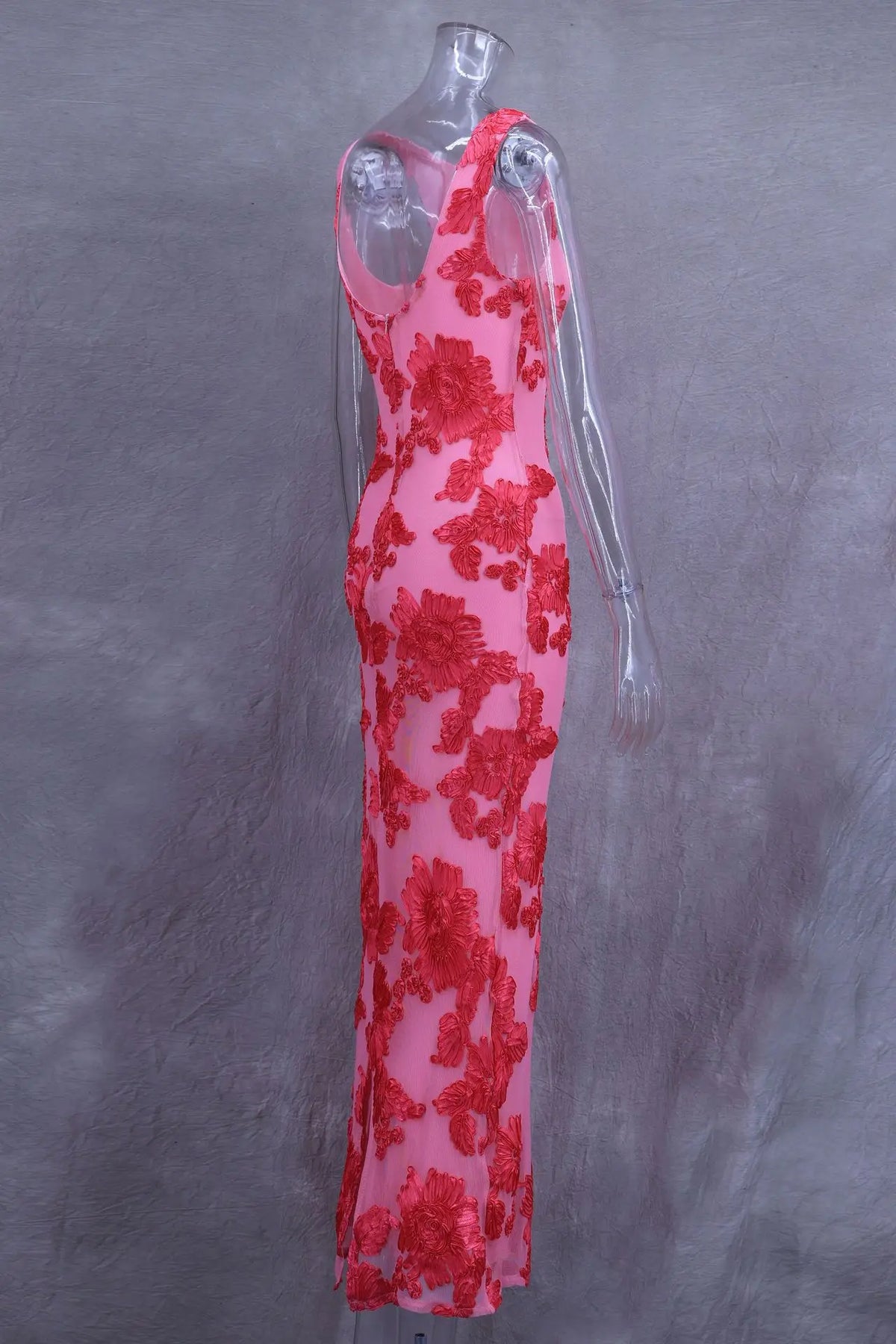 Vestido Curto Bordado com Costas Descobertas — foto 9 | Tolobasao