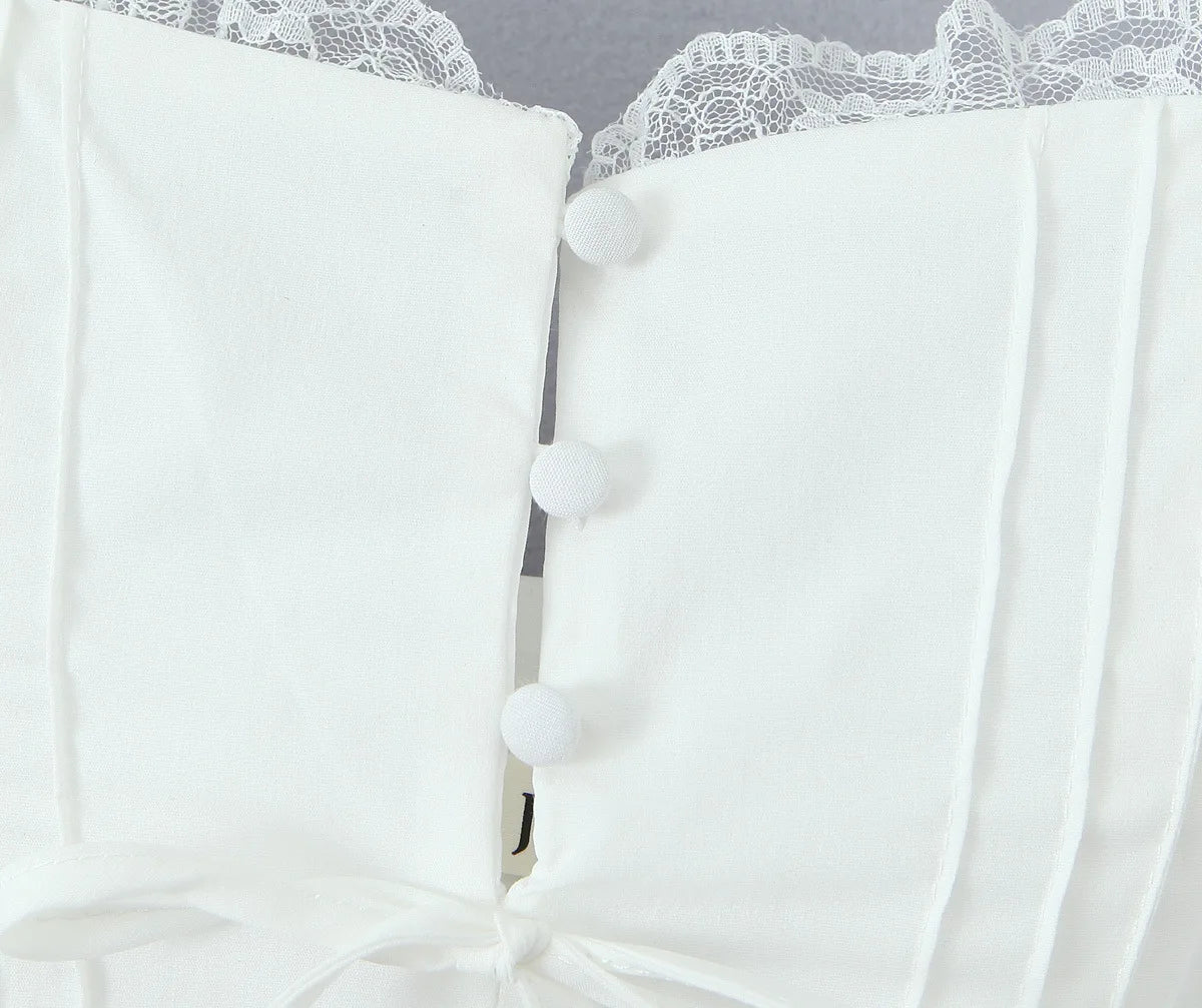 Vestido Curto com Corpete de Renda e Botões — foto 25 | Tolobasao