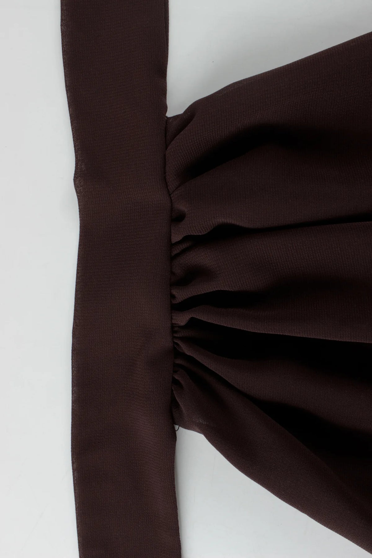 Vestido Curto de Chiffon com Decote Halter — foto 27 | Tolobasao