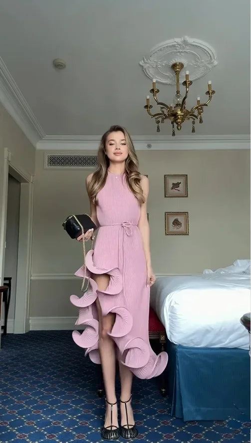 Vestido Midi Plissado com Decote Halter — foto 29 | Tolobasao