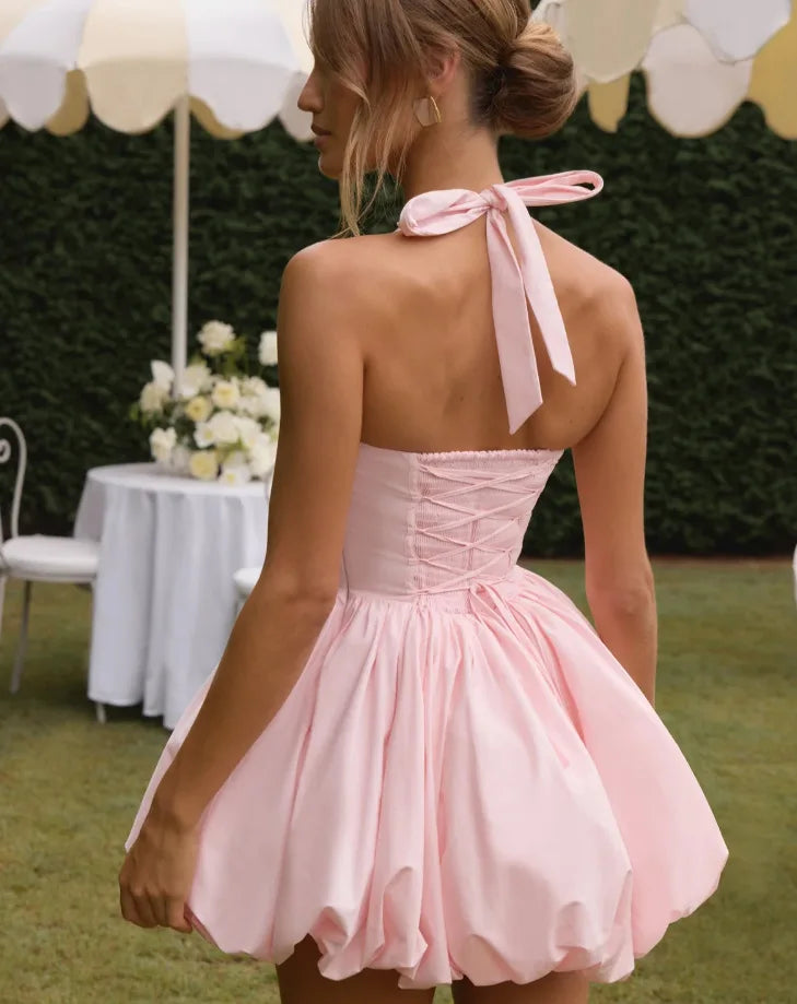 Vestido Curto Vermelho com Corpete e Decote Halter — foto 31 | Tolobasao