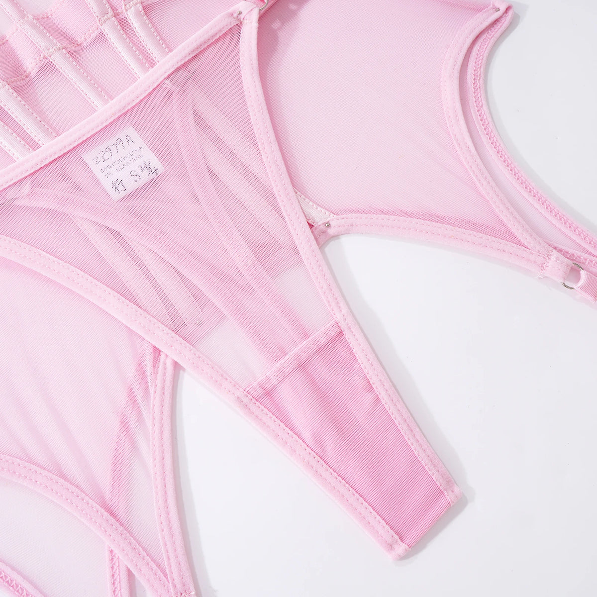 Conjunto de Lingerie em Tule com Body e Ligas — 3 Peças