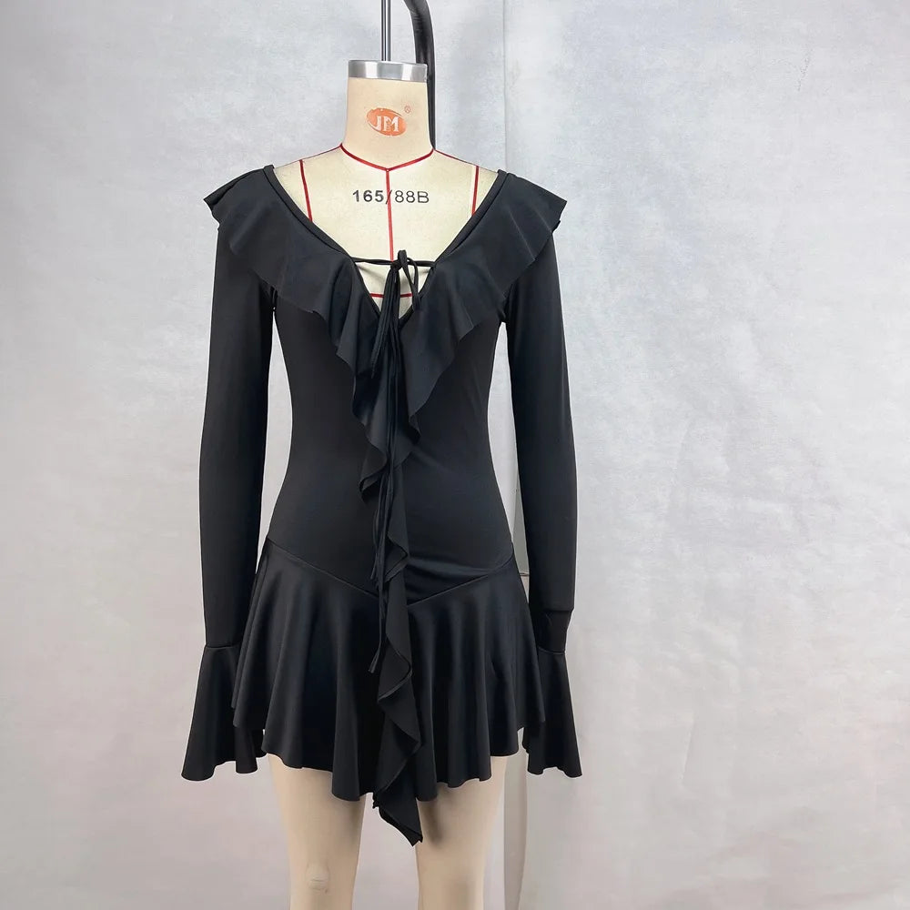 Vestido Curto com Folhos e Mangas Amplas — foto 26 | Tolobasao