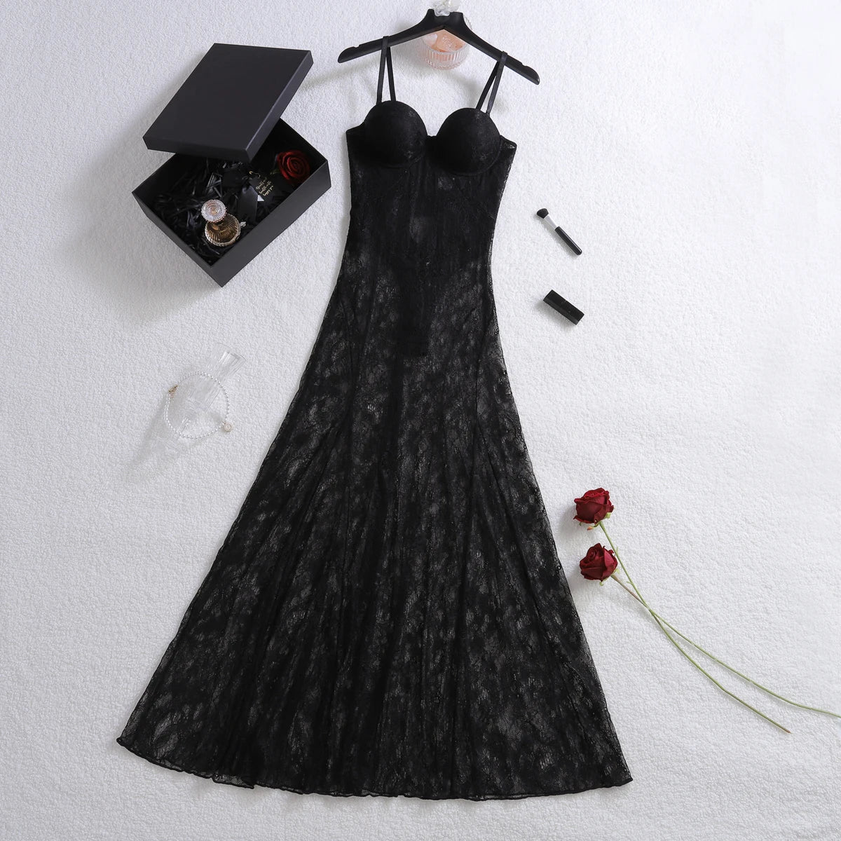 Vestido Comprido de Lingerie em Renda e Tule em Preto — foto 22 | Tolobasao