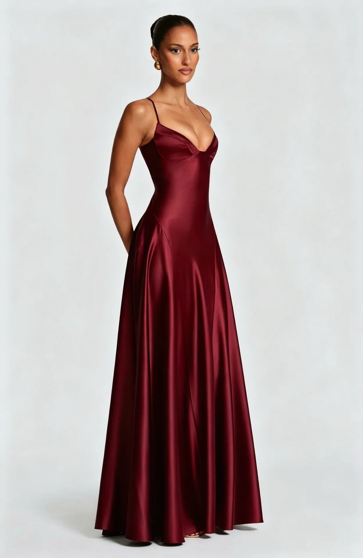 Vestido Comprido de Cetim com Corpete e Costas Descobertas — foto 22 | Tolobasao