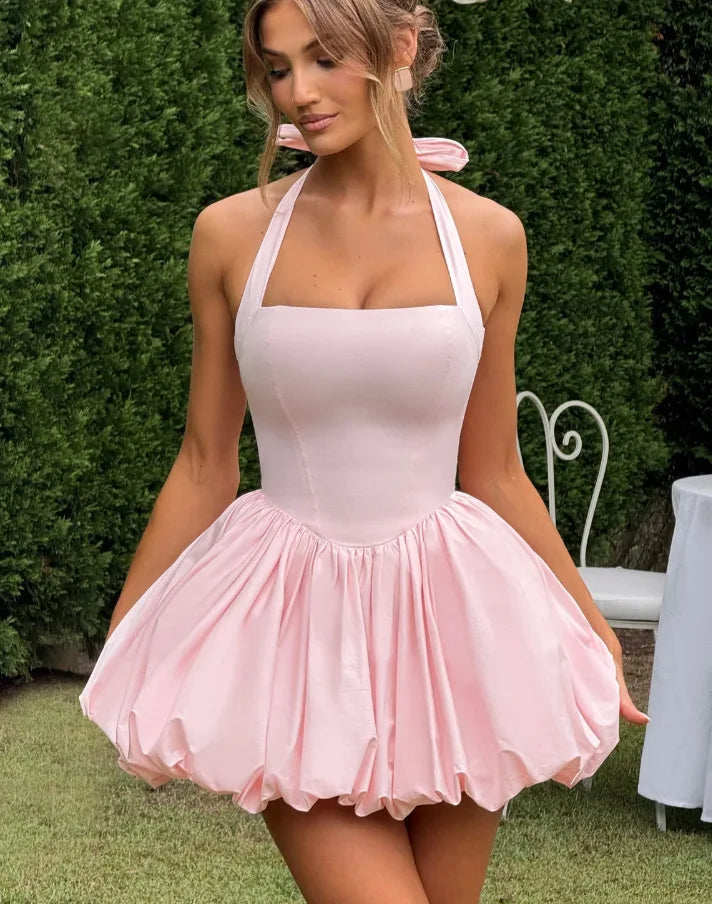 Vestido Curto Vermelho com Corpete e Decote Halter — foto 28 | Tolobasao